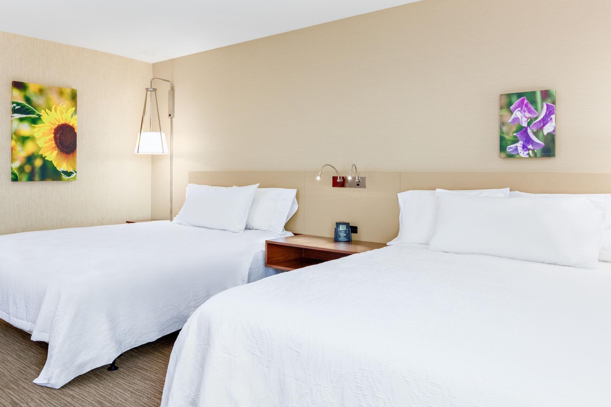 Hilton Garden Inn Фолсъм Екстериор снимка