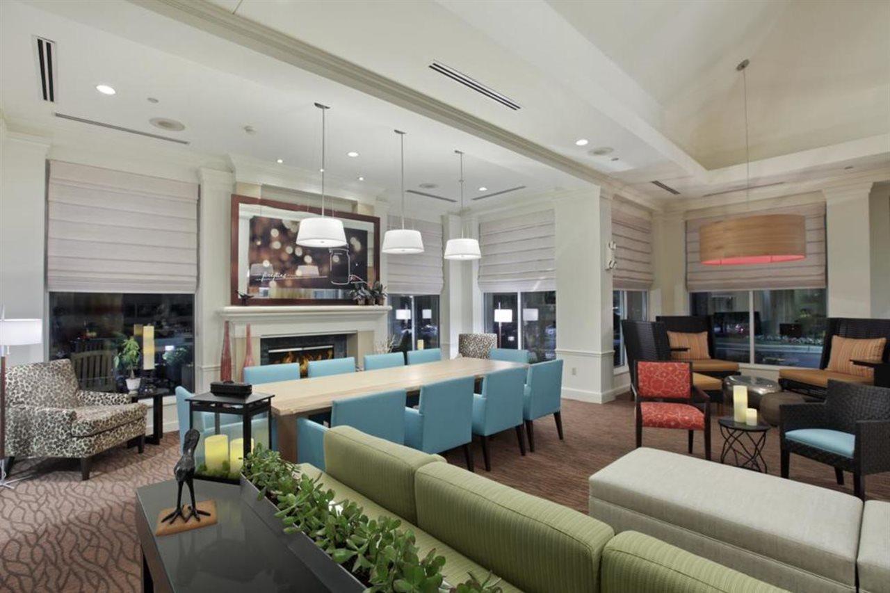 Hilton Garden Inn Фолсъм Екстериор снимка