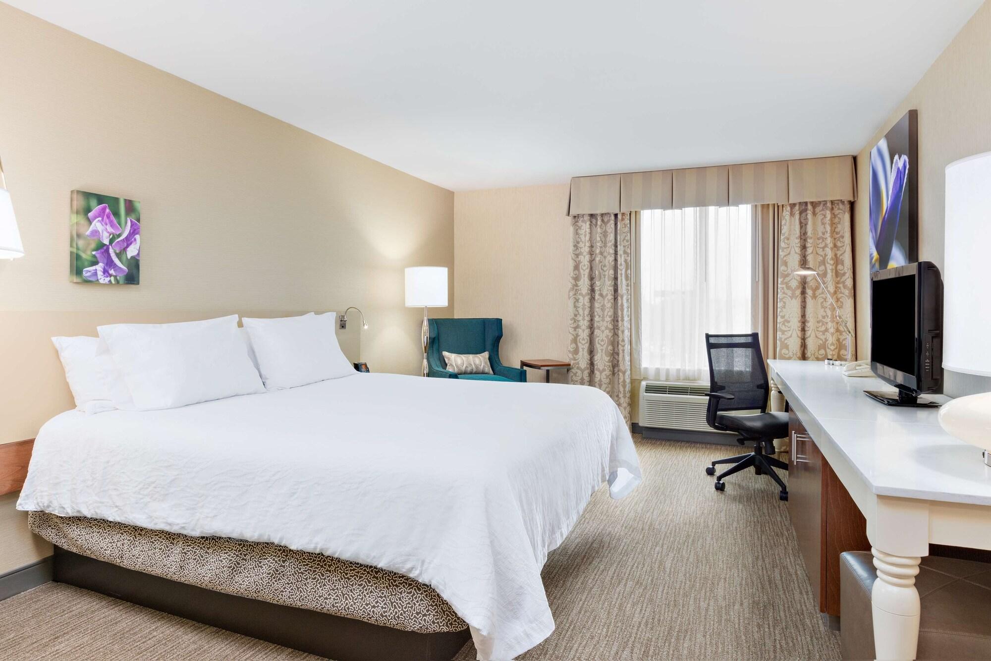 Hilton Garden Inn Фолсъм Екстериор снимка