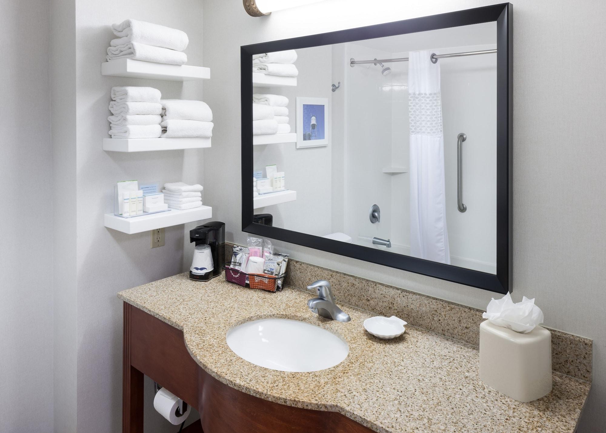 Hilton Garden Inn Фолсъм Екстериор снимка