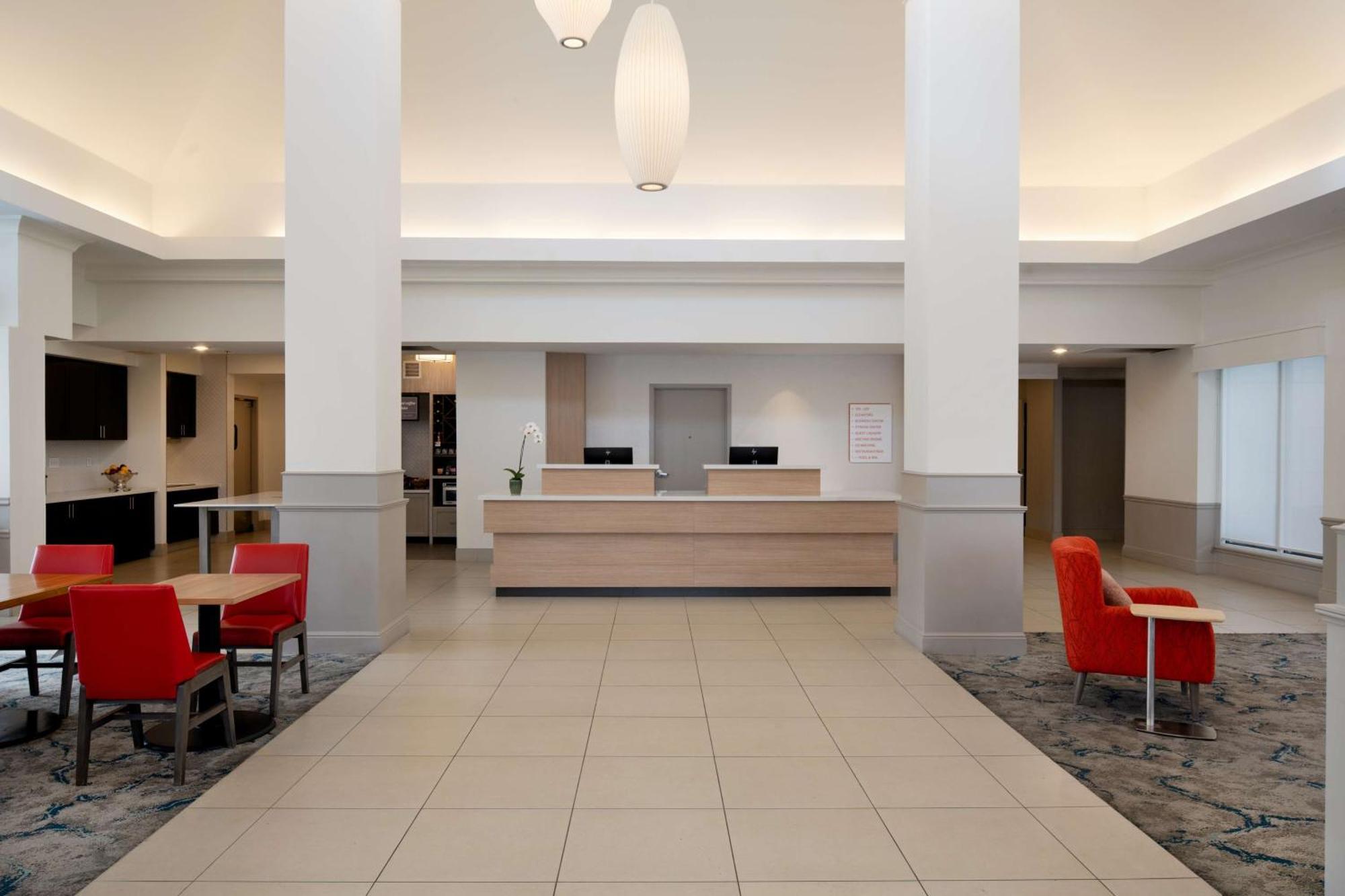 Hilton Garden Inn Фолсъм Екстериор снимка