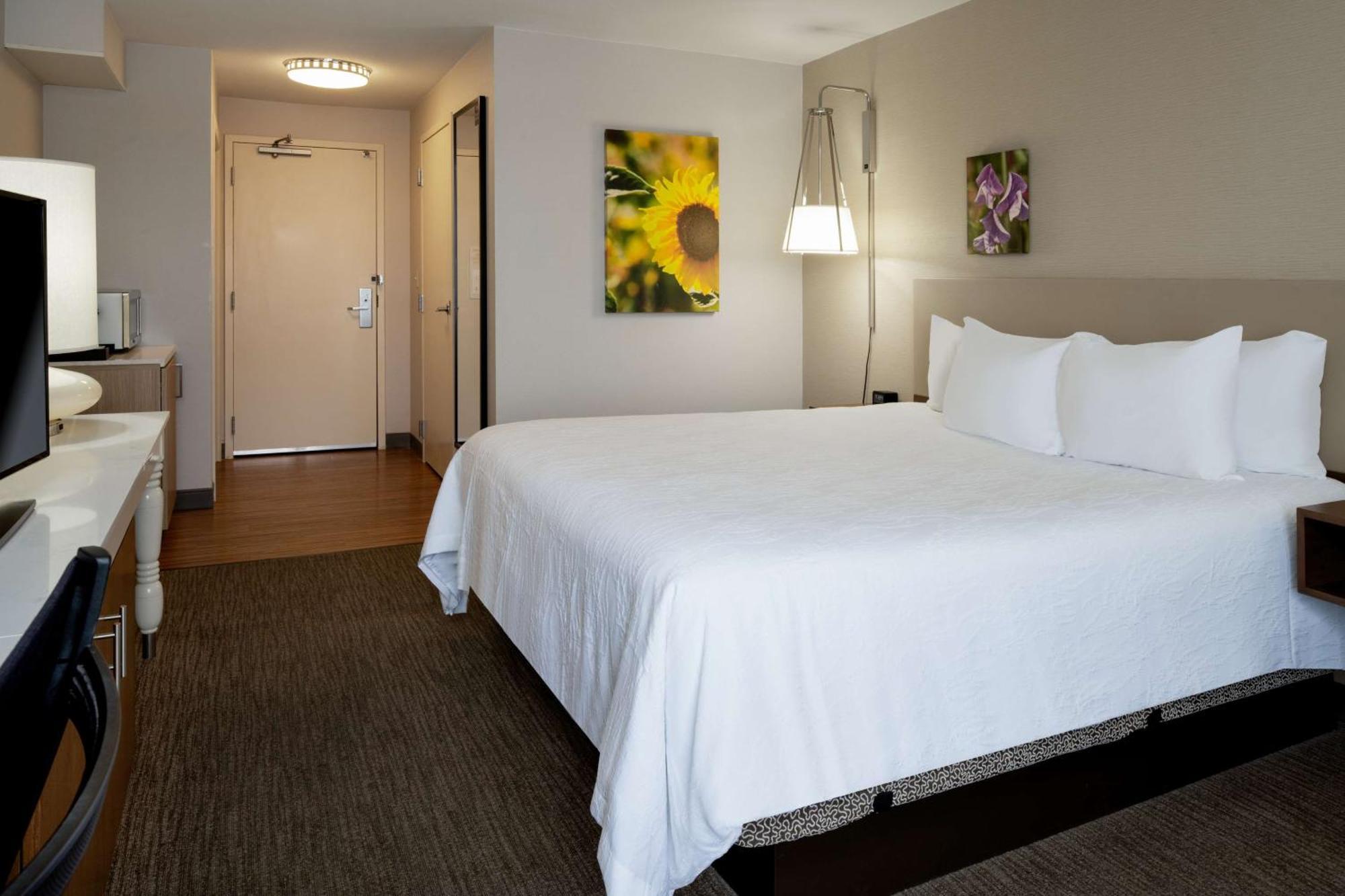 Hilton Garden Inn Фолсъм Екстериор снимка