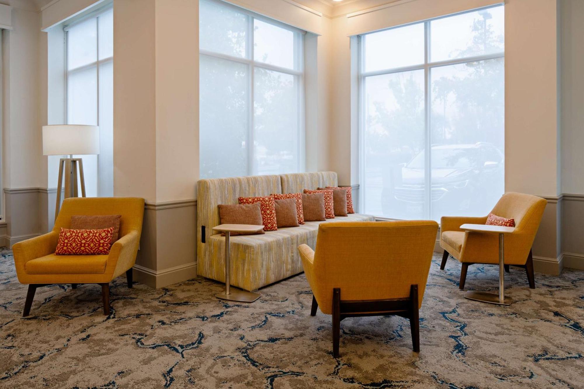 Hilton Garden Inn Фолсъм Екстериор снимка