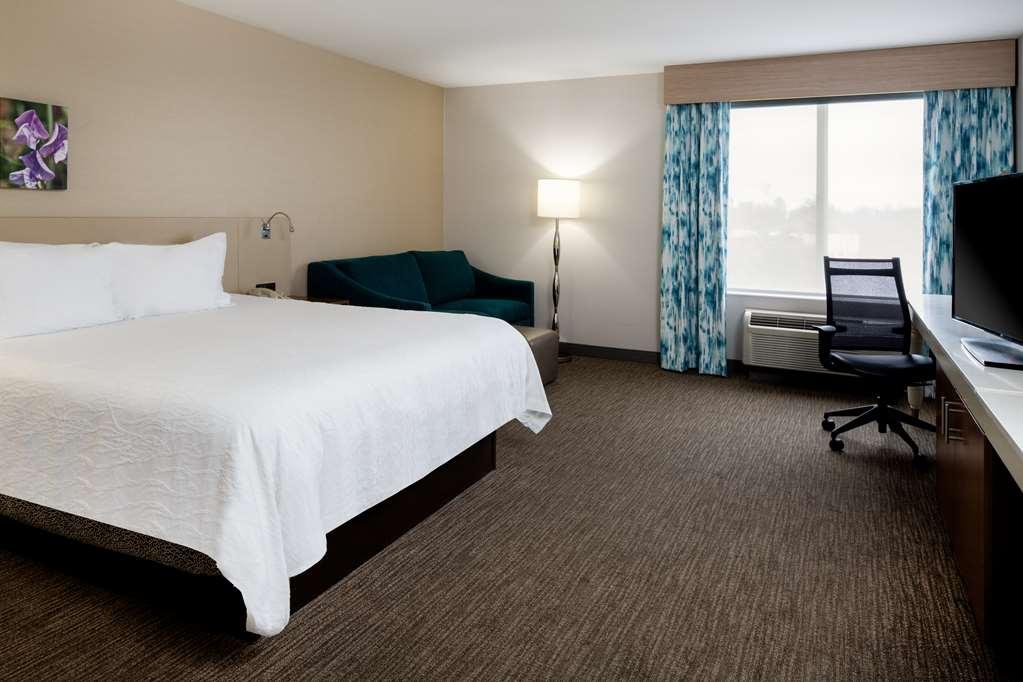 Hilton Garden Inn Фолсъм Стая снимка